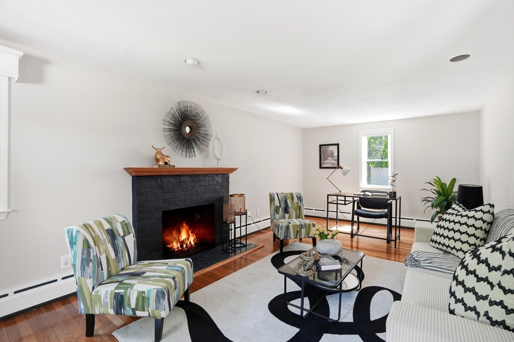 11 Sylvia Road North Reading, MA 01864 - Photo 4 of 27