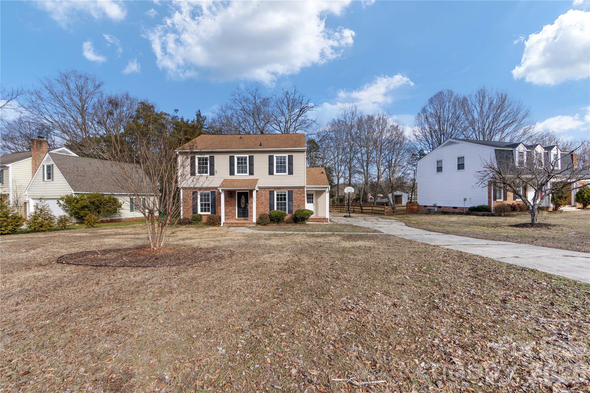 2240 Lawton Bluff Road Charlotte, NC 28226 - Photo 3 of 33