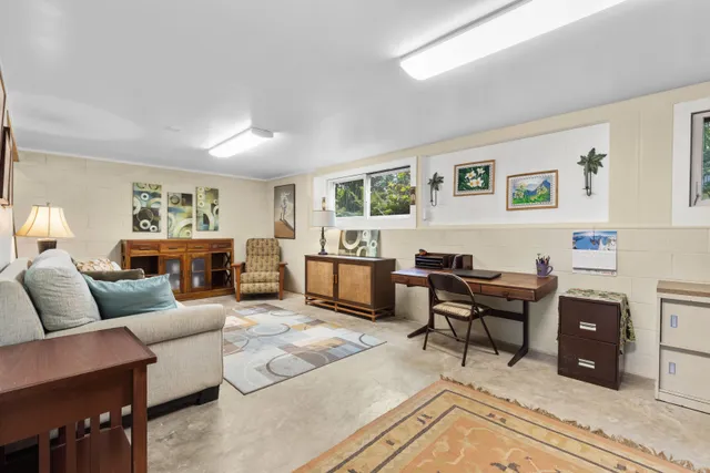 $699,000 | 595 West Kawailani Street, Hilo, HI 96720