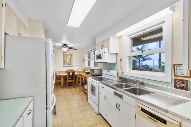 $699,000 | 595 West Kawailani Street, Hilo, HI 96720