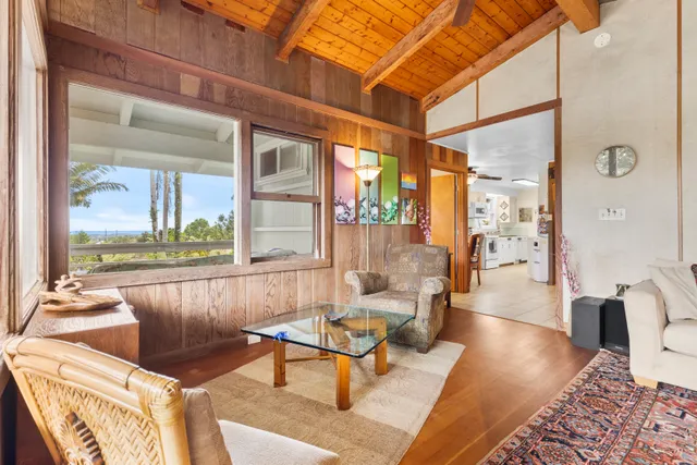 $699,000 | 595 West Kawailani Street, Hilo, HI 96720