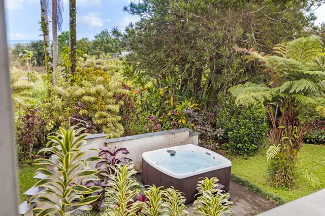 $699,000 | 595 West Kawailani Street, Hilo, HI 96720