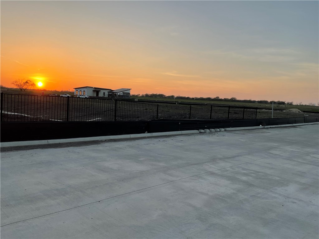 129 Sunflower Street Lorena, TX 76655 - Photo 5 of 43