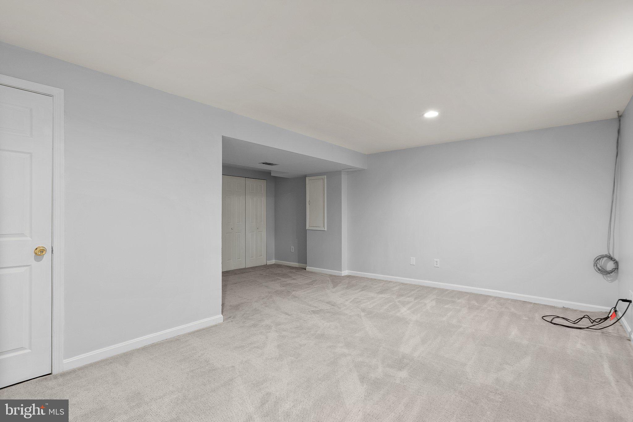 21 Valleyfield Court Silver Spring, MD 20906 - Photo 27 of 34