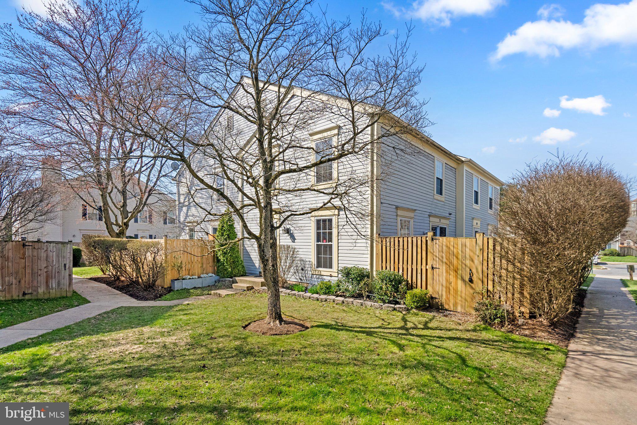 21 Valleyfield Court Silver Spring, MD 20906 - Photo 3 of 34