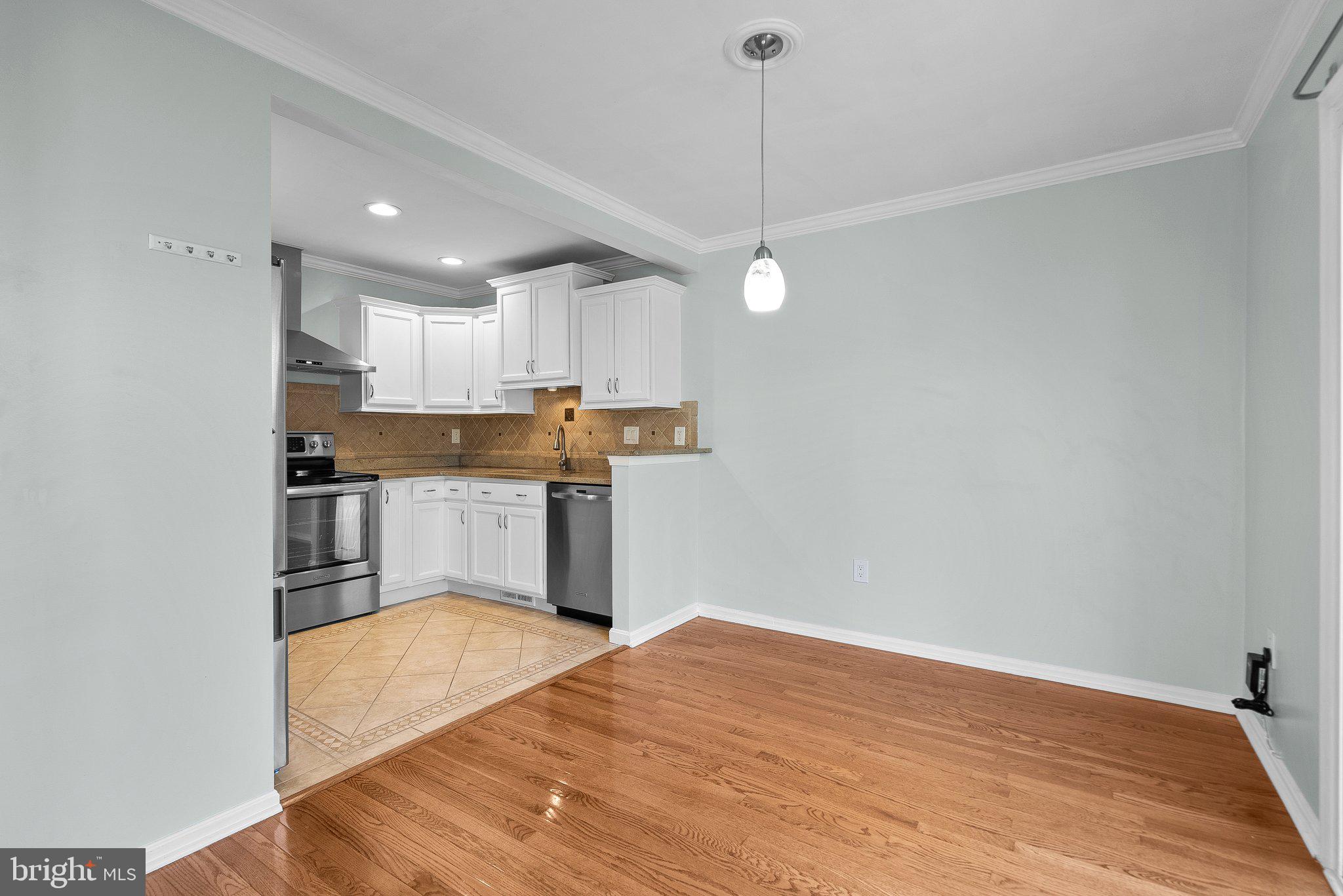 21 Valleyfield Court Silver Spring, MD 20906 - Photo 9 of 34