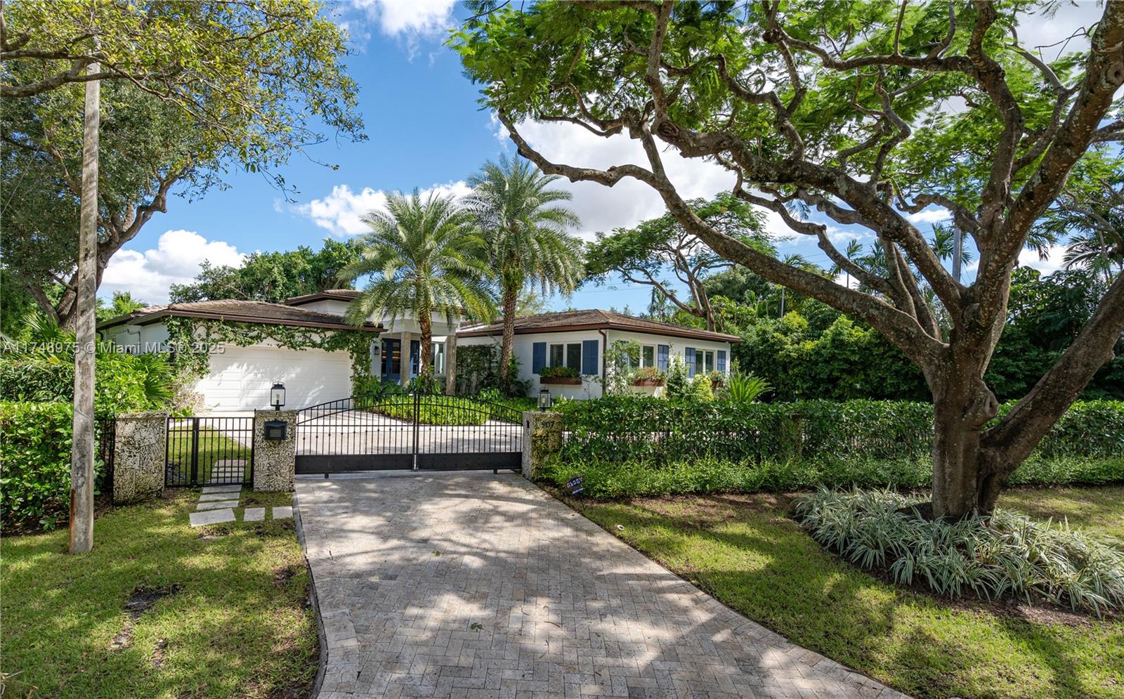 907 Jeronimo Drive Coral Gables, FL 33146 - Photo 16 of 64