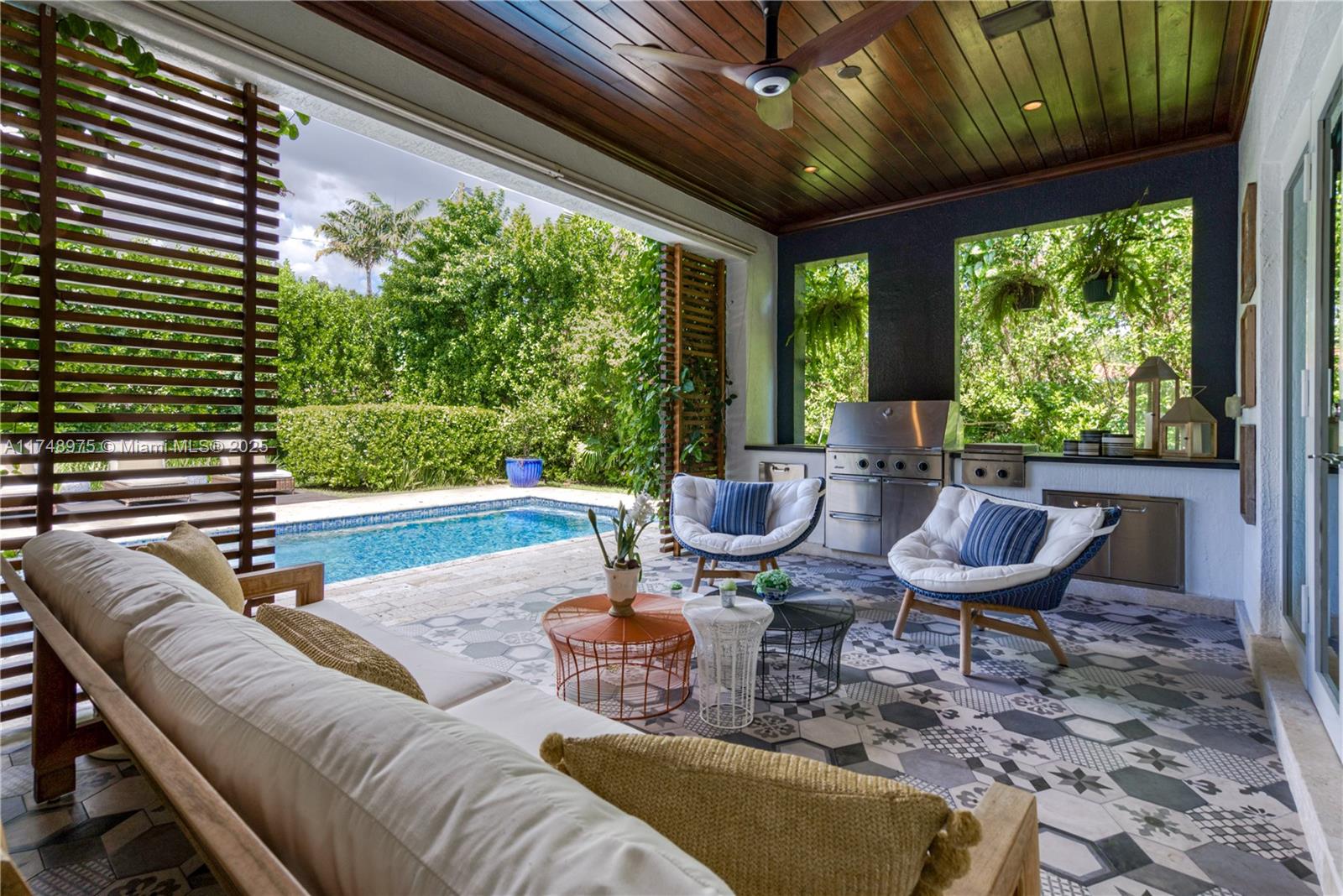 907 Jeronimo Drive Coral Gables, FL 33146 - Photo 37 of 64