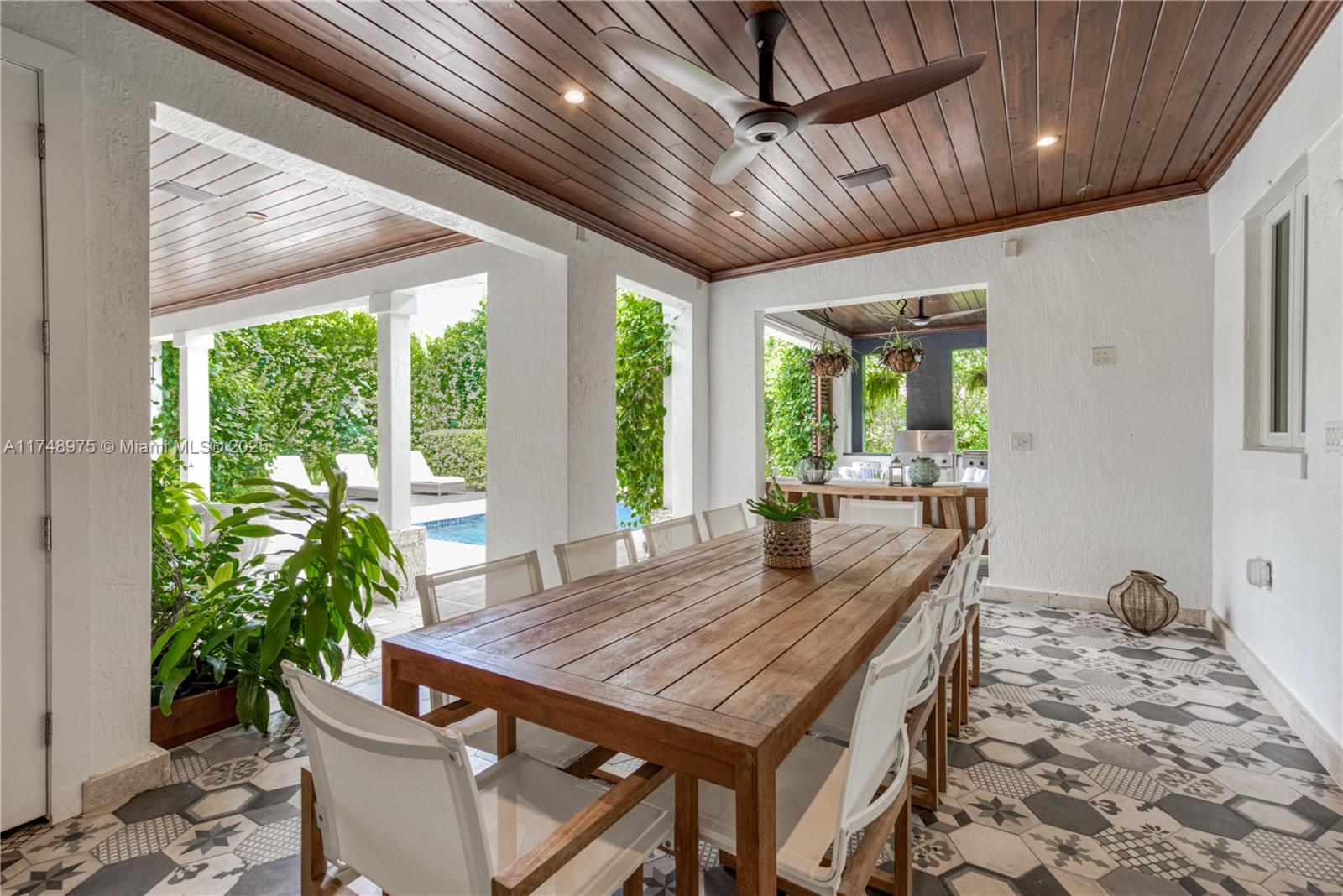 907 Jeronimo Drive Coral Gables, FL 33146 - Photo 39 of 64