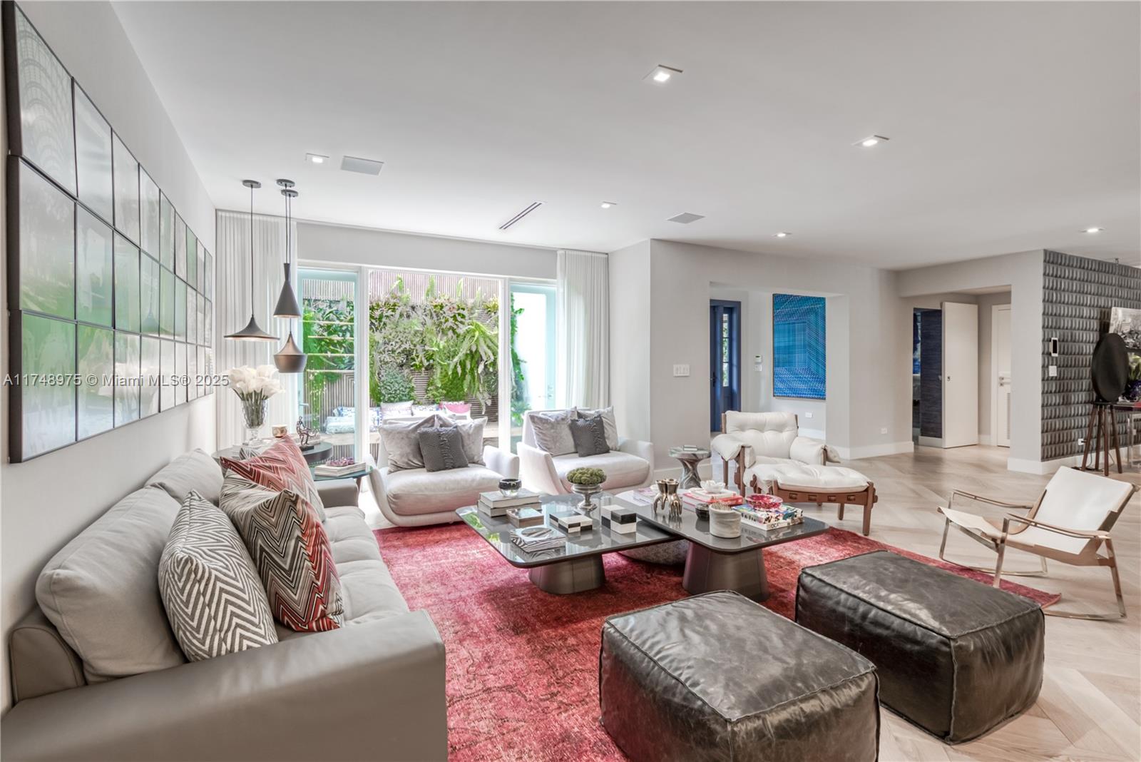 907 Jeronimo Drive Coral Gables, FL 33146 - Photo 4 of 64