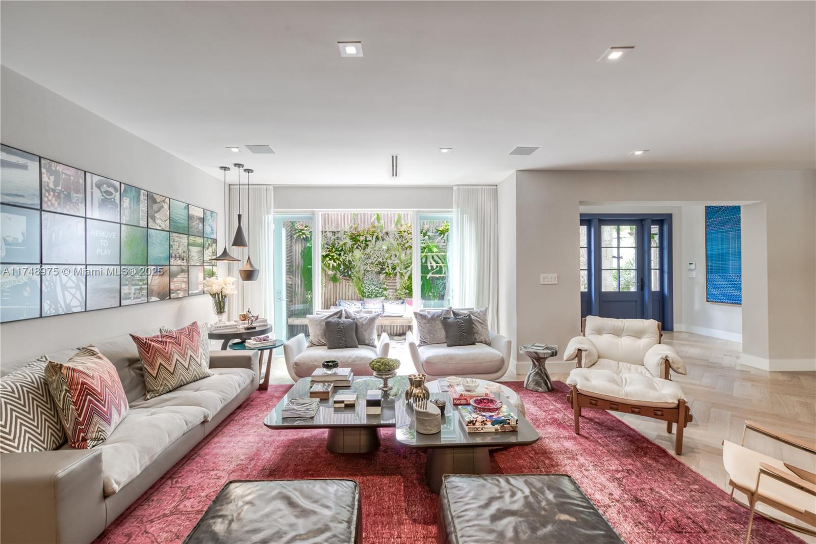 907 Jeronimo Drive Coral Gables, FL 33146 - Photo 6 of 64