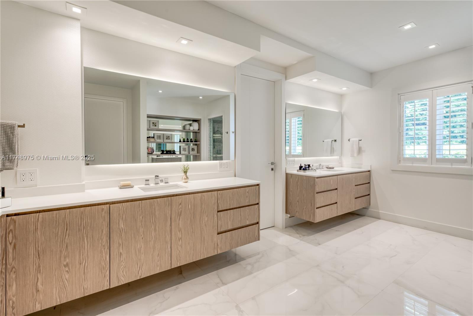 907 Jeronimo Drive Coral Gables, FL 33146 - Photo 63 of 64