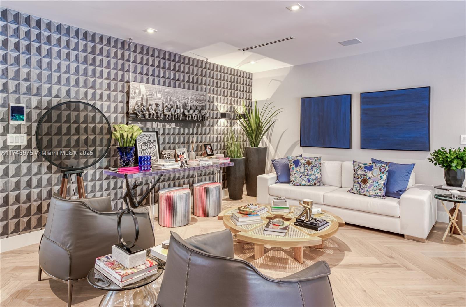 907 Jeronimo Drive Coral Gables, FL 33146 - Photo 7 of 64