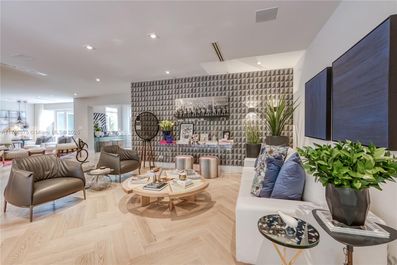 907 Jeronimo Drive Coral Gables, FL 33146 - Photo 8 of 64