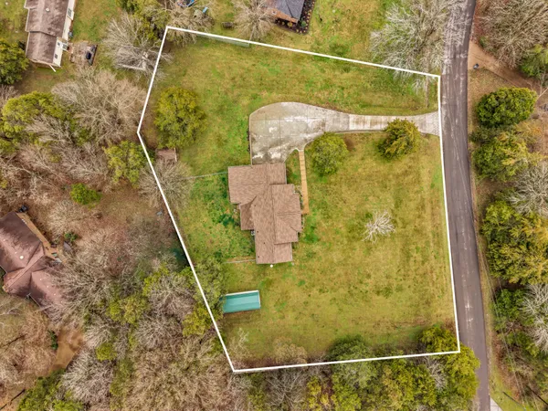 $540,000 | 1917 Graceland Drive, Goodlettsville, TN 37072