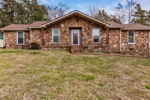 $540,000 | 1917 Graceland Drive, Goodlettsville, TN 37072