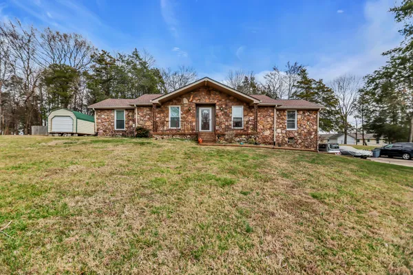 $540,000 | 1917 Graceland Drive, Goodlettsville, TN 37072
