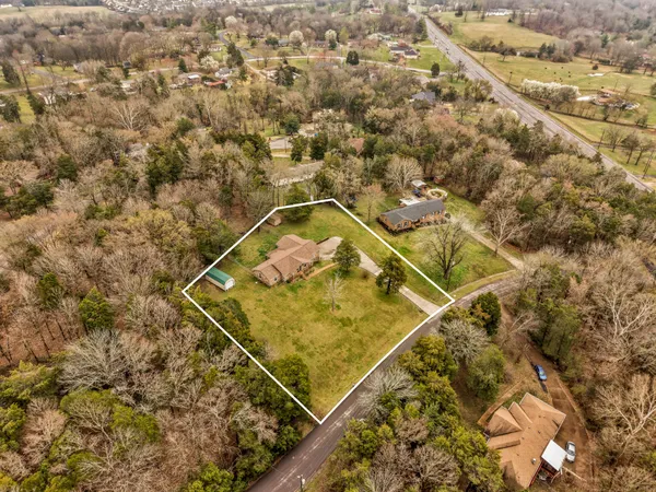 $540,000 | 1917 Graceland Drive, Goodlettsville, TN 37072