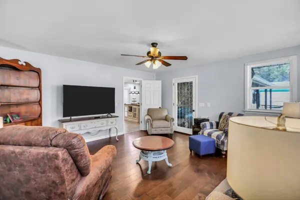 $540,000 | 1917 Graceland Drive, Goodlettsville, TN 37072