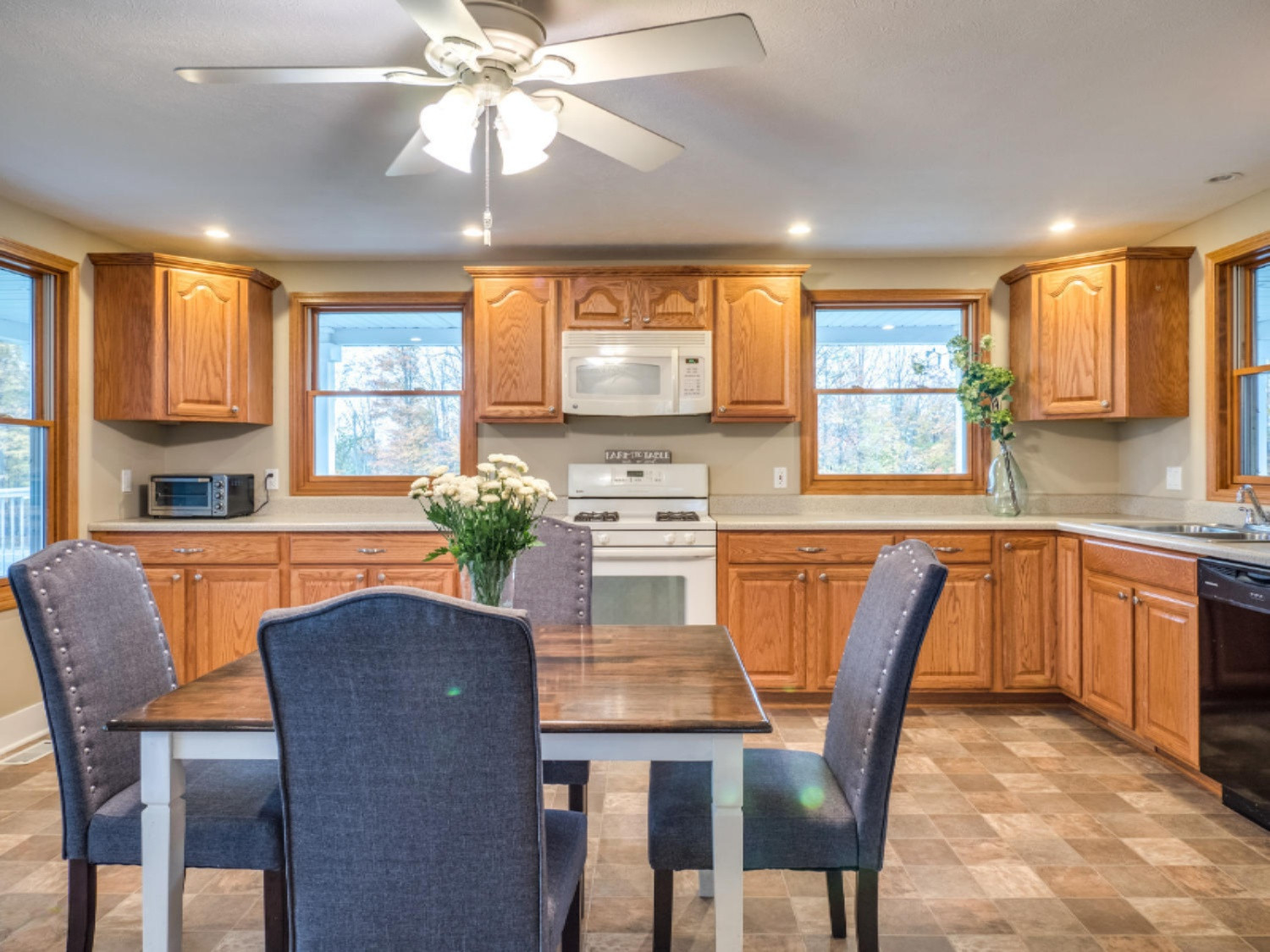 14195 Cascade Road Southeast Lowell, MI 49331 - Photo 10 of 31 P1233884b