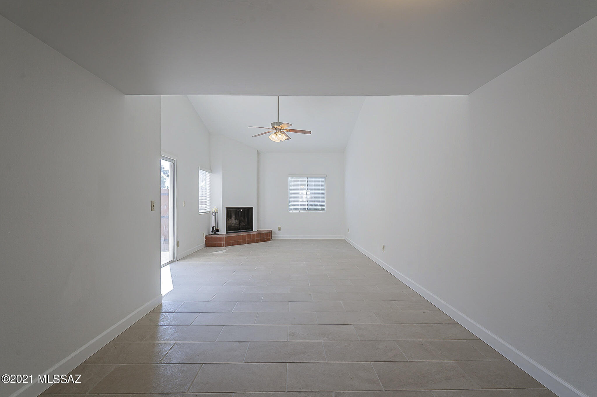 3750 North Country Club Road, Unit 65 Tucson, AZ 85716 - Photo 8 of 34