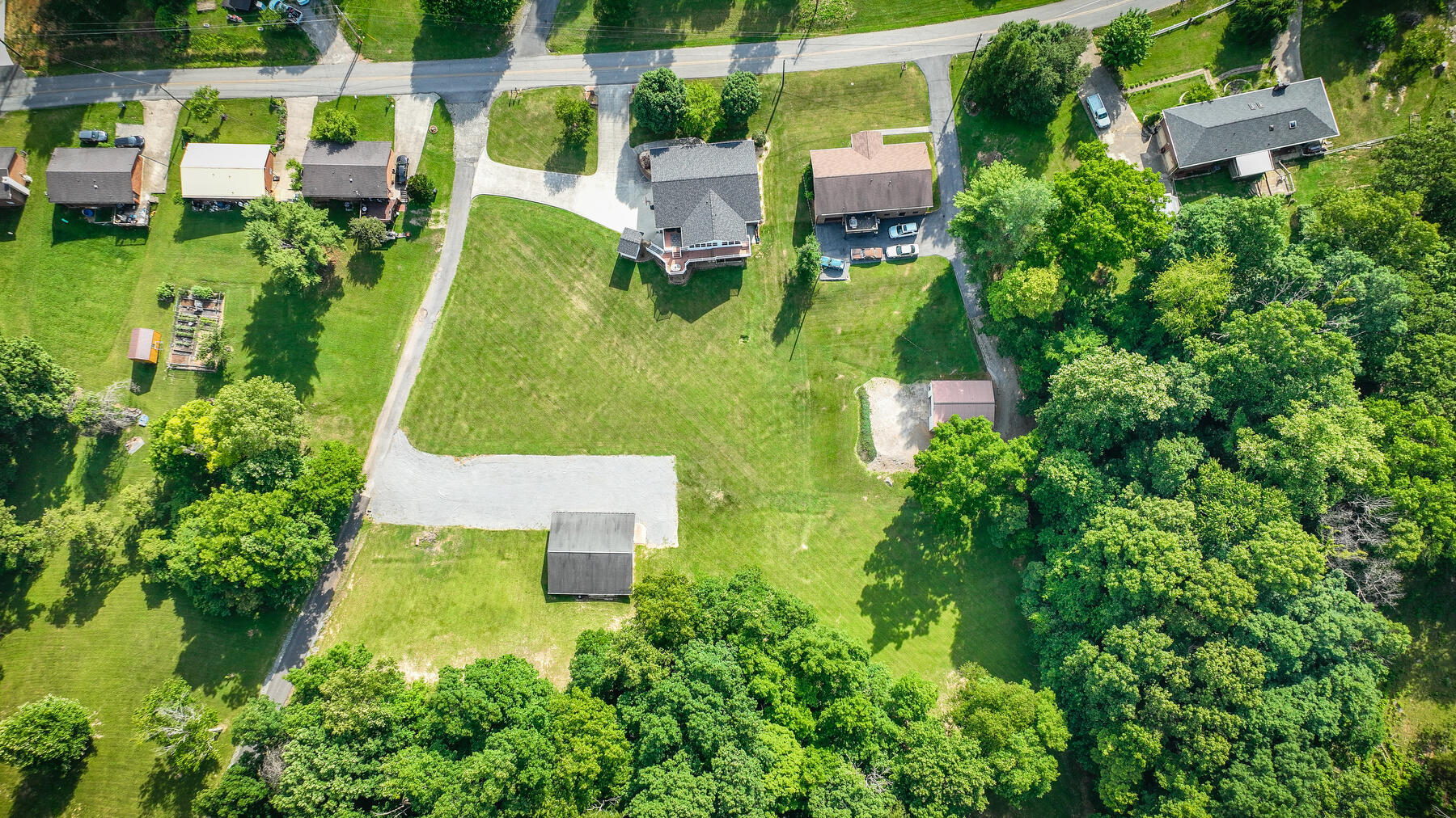 631 Chadwell Road Kingsport, TN 37660 - Photo 53 of 55 106