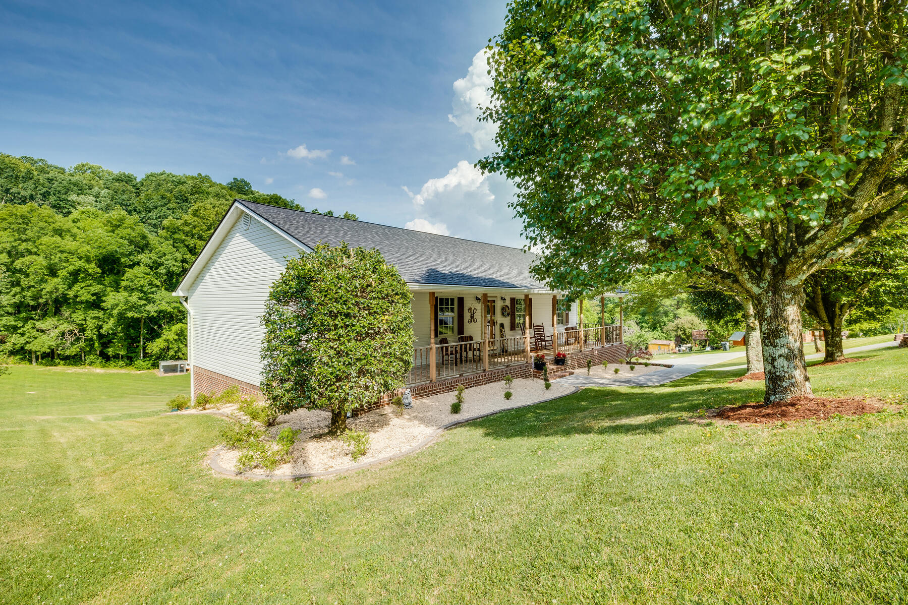 631 Chadwell Road Kingsport, TN 37660 - Photo 54 of 55 002