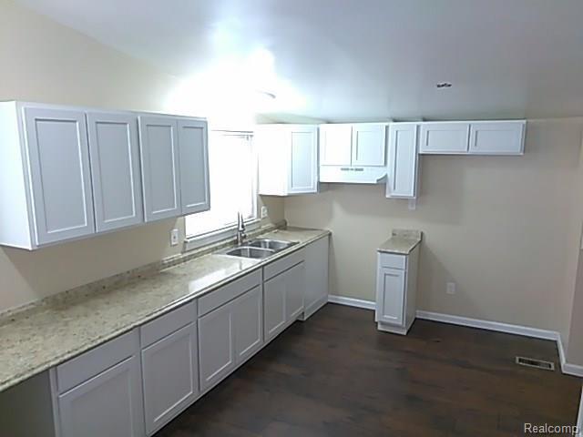 29649 Judith Street Inkster, MI 48141 - Photo 6 of 18 IMG_20180216_145127.jpg