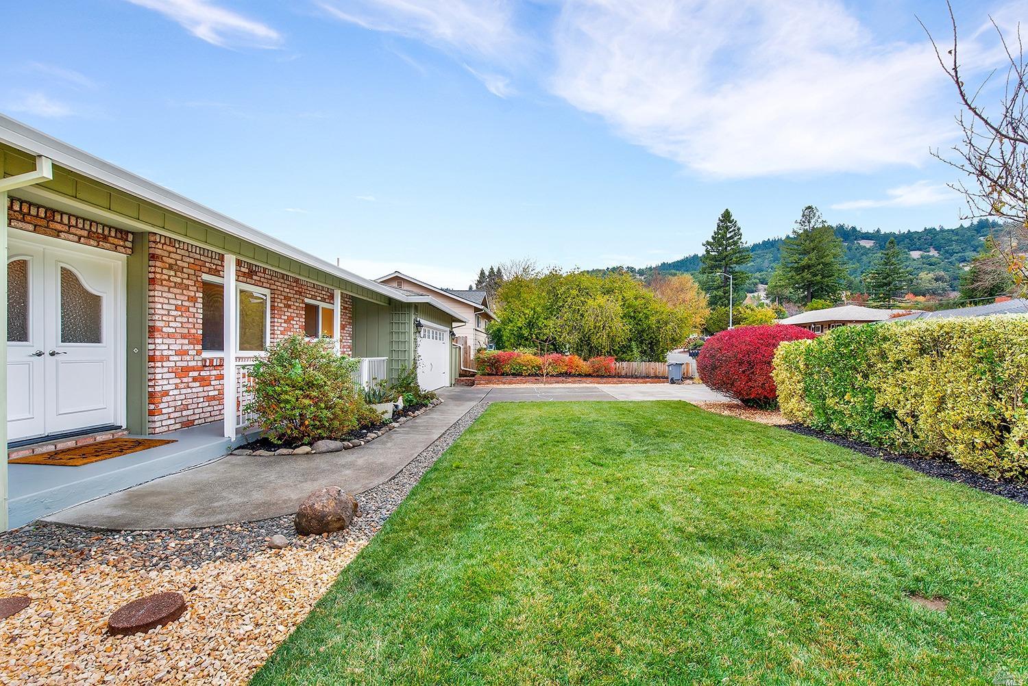 1427 St Francis Road Santa Rosa, CA 95409 - Photo 1 of 1