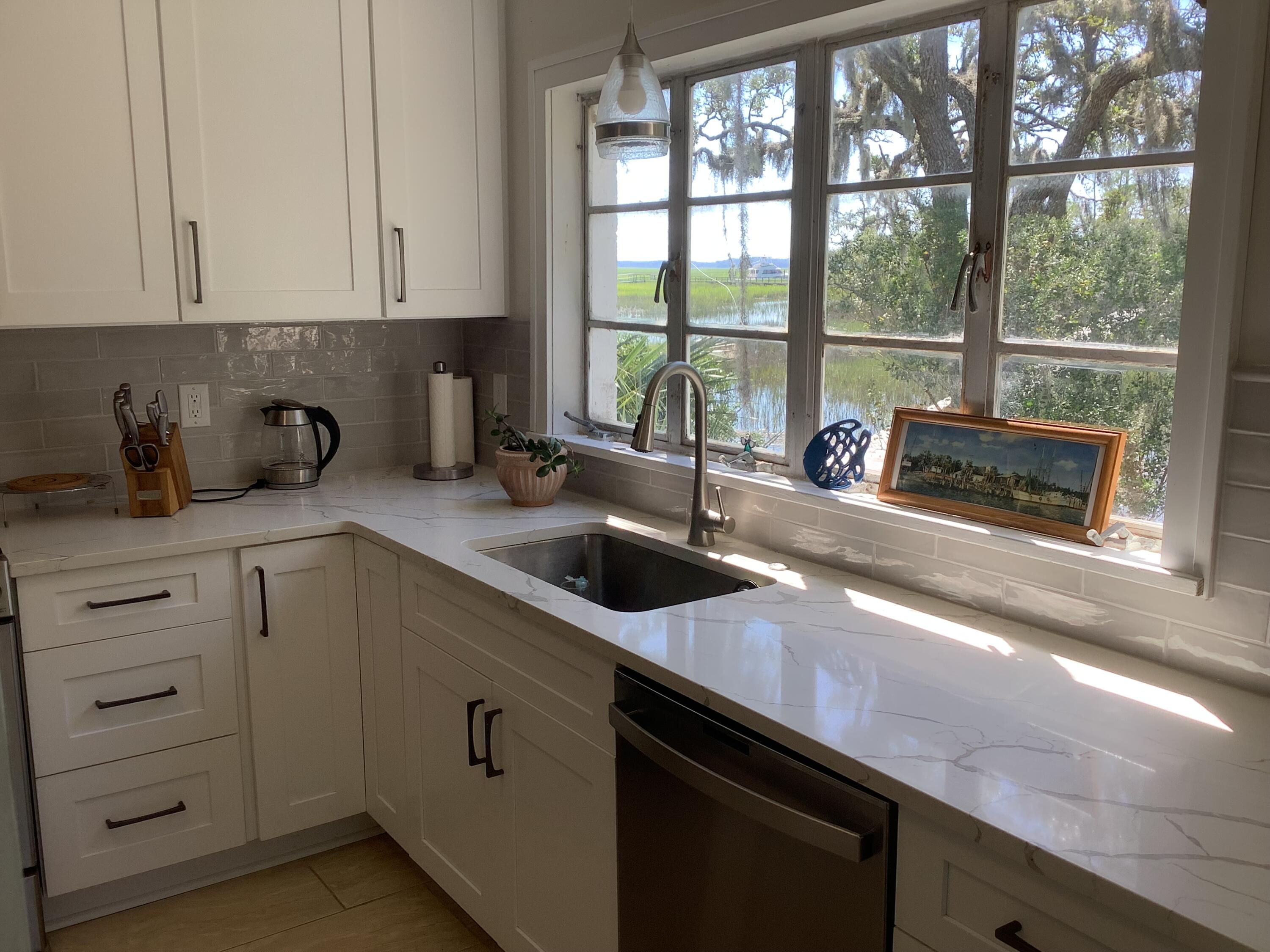 6852 McCants Road Wadmalaw Island, SC 29487 - Photo 6 of 21 IMG_1097