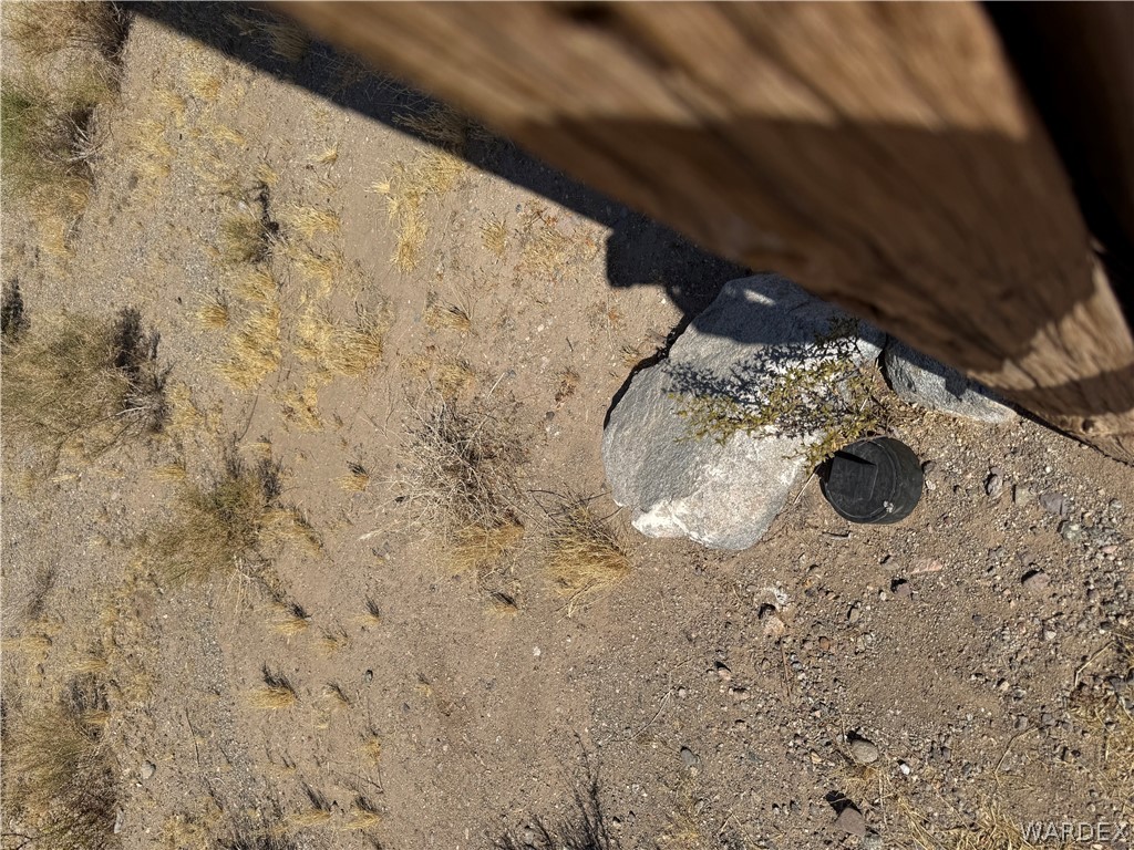 15820 Edgemont Road Dolan Springs, AZ 86441 - Photo 4 of 13