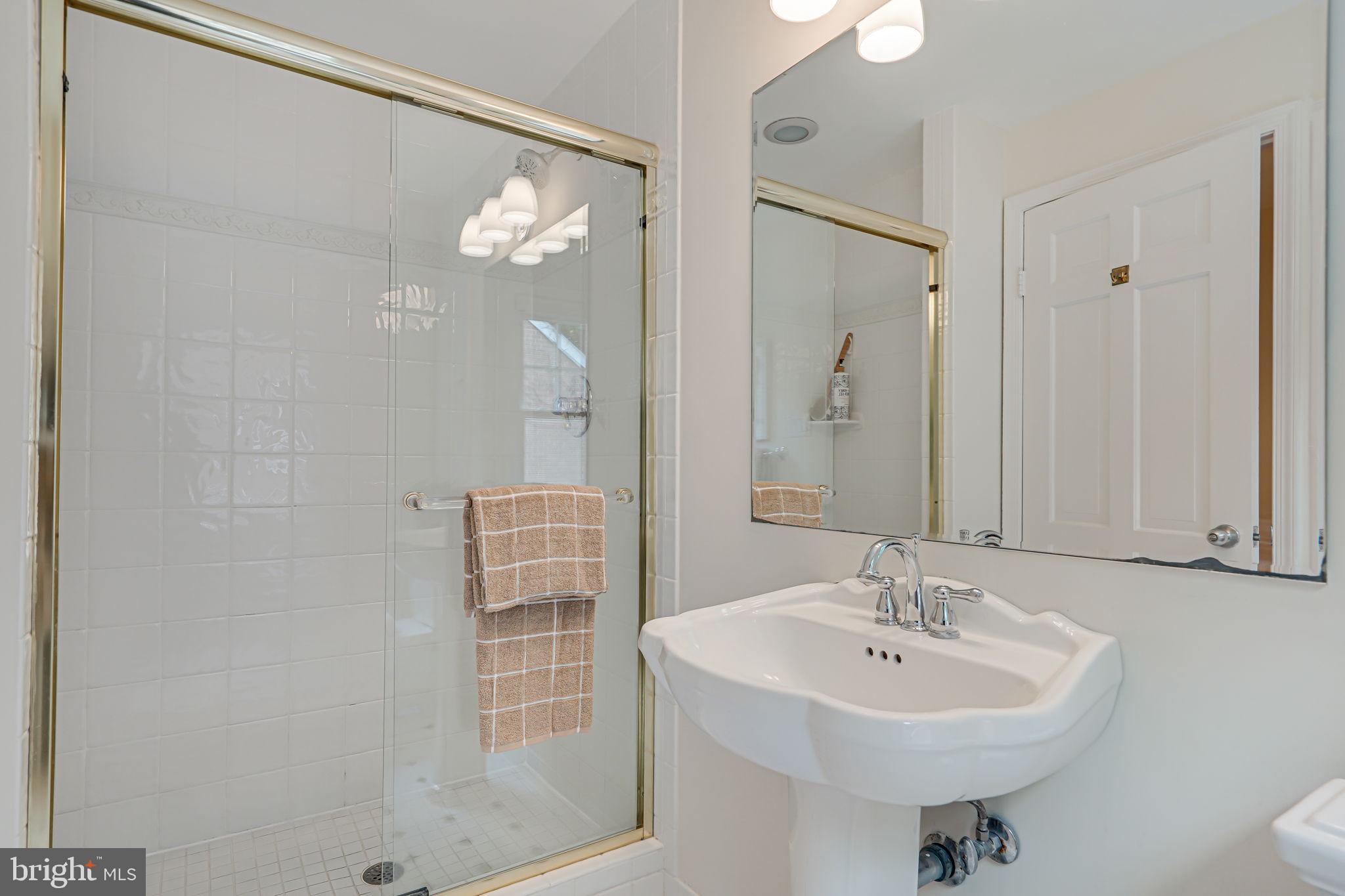 6018 Onondaga Road Bethesda, MD 20816 - Photo 29 of 67