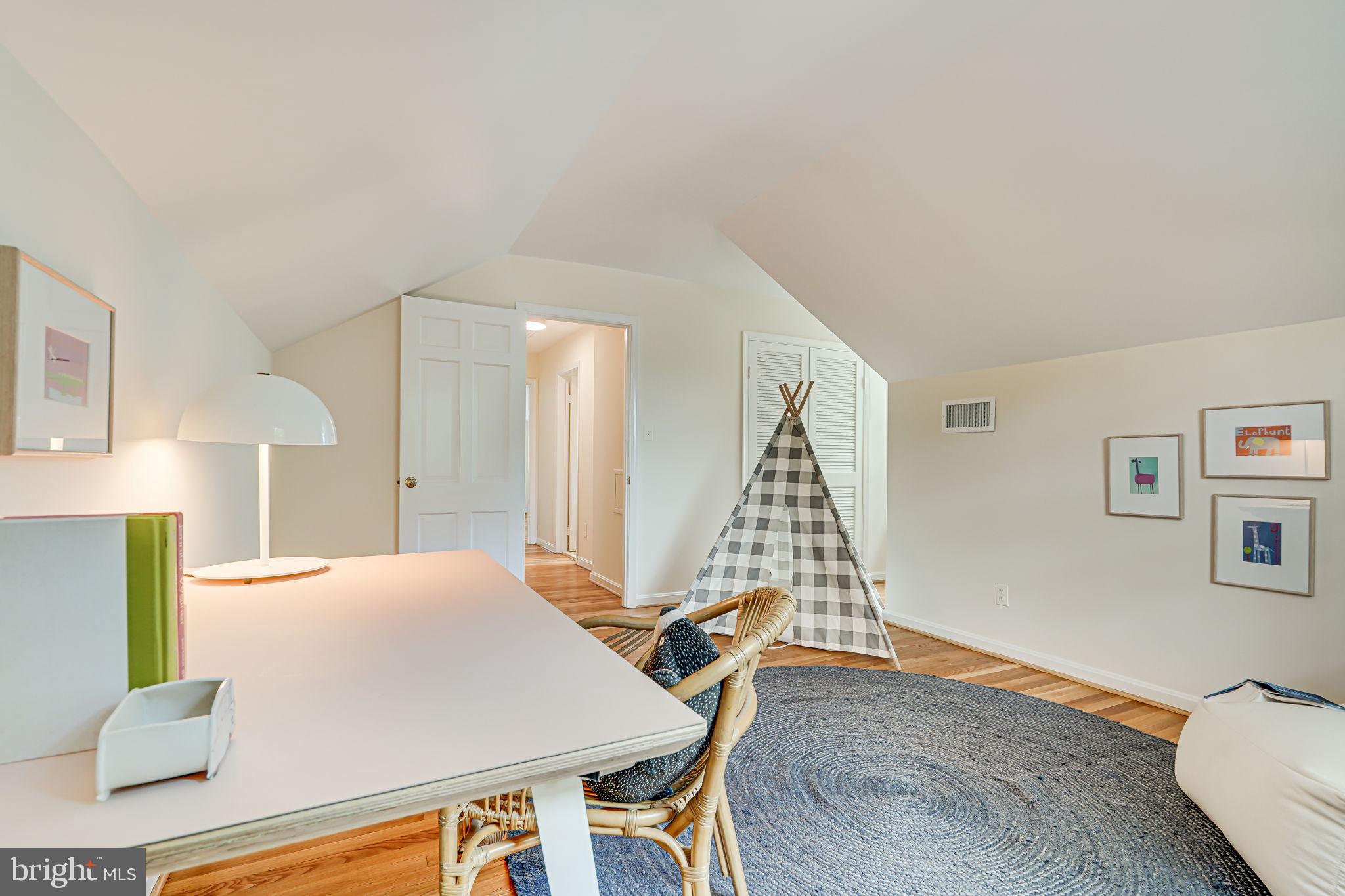 6018 Onondaga Road Bethesda, MD 20816 - Photo 42 of 67