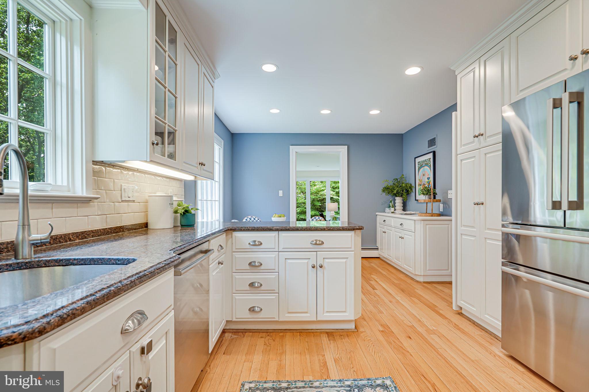 6018 Onondaga Road Bethesda, MD 20816 - Photo 7 of 67