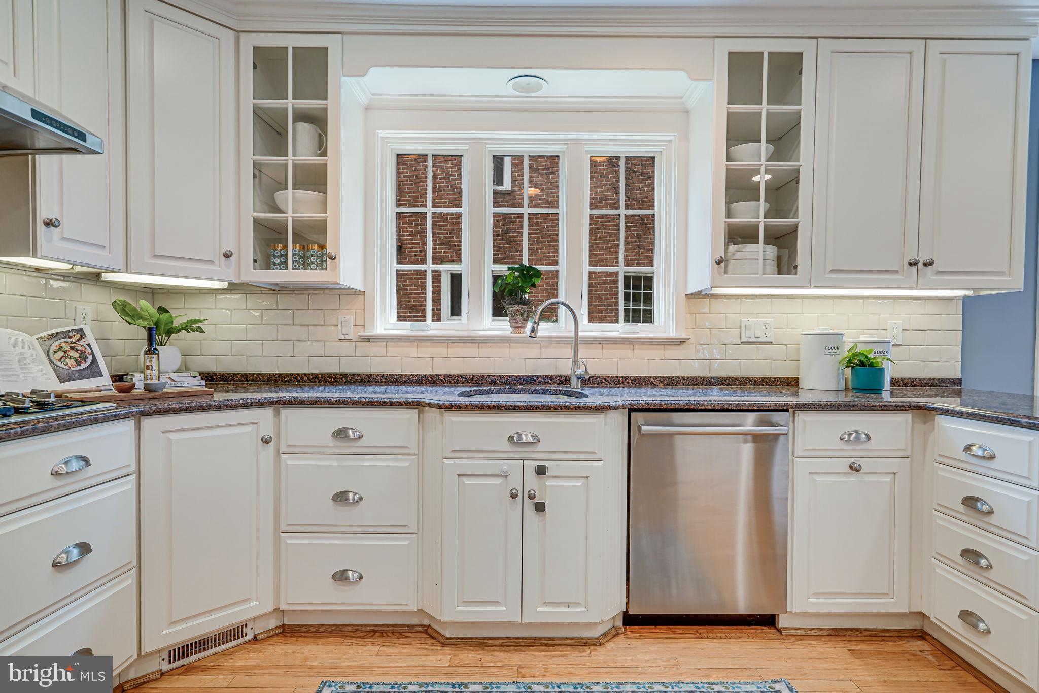 6018 Onondaga Road Bethesda, MD 20816 - Photo 8 of 67
