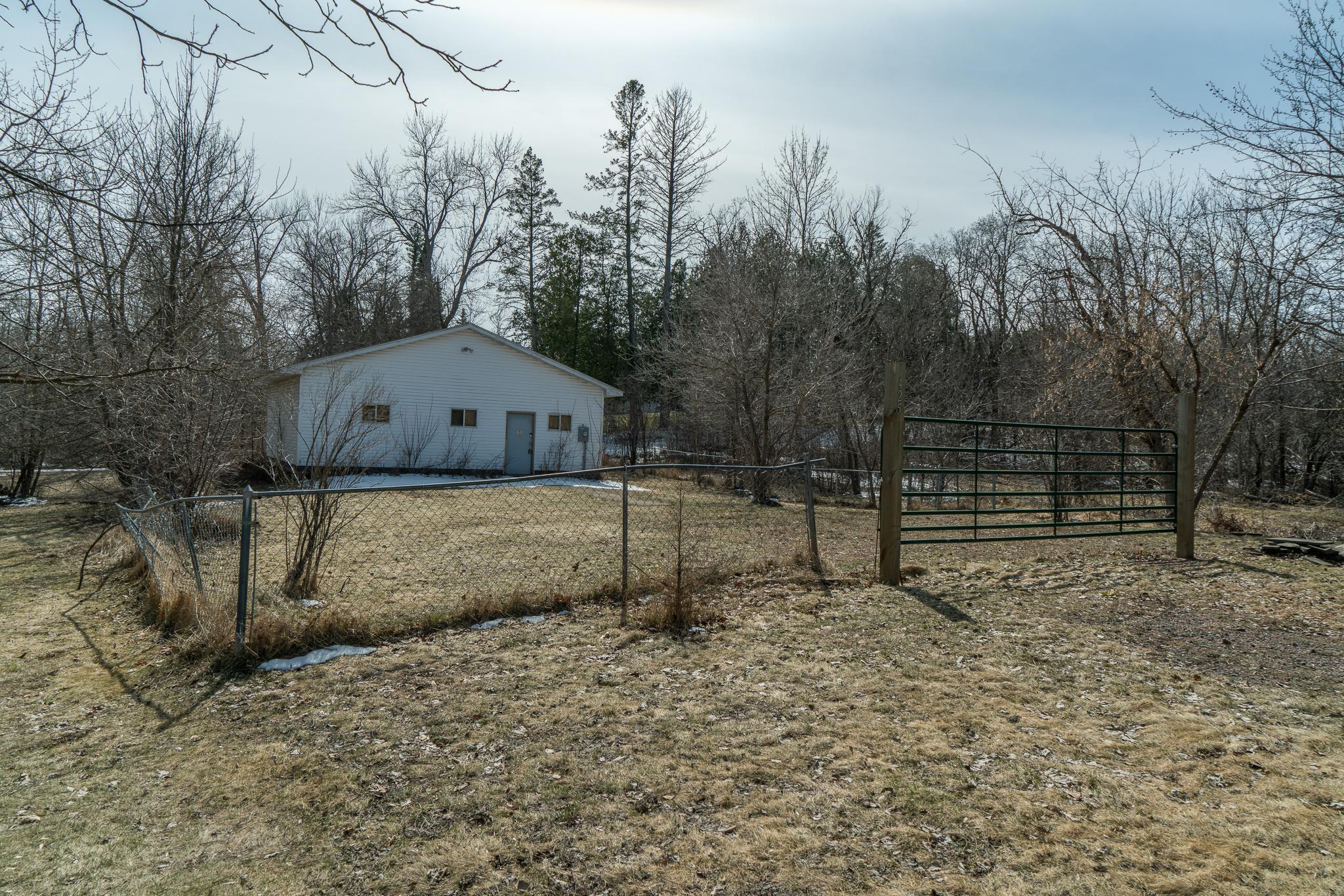 425 Division Street Sandstone, MN 55072 - Photo 7 of 14