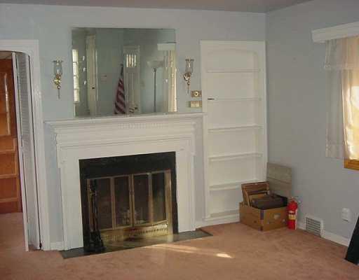 1291 Prospect Road Whitehall, PA 15227 - Photo 3 of 8 Living Room.