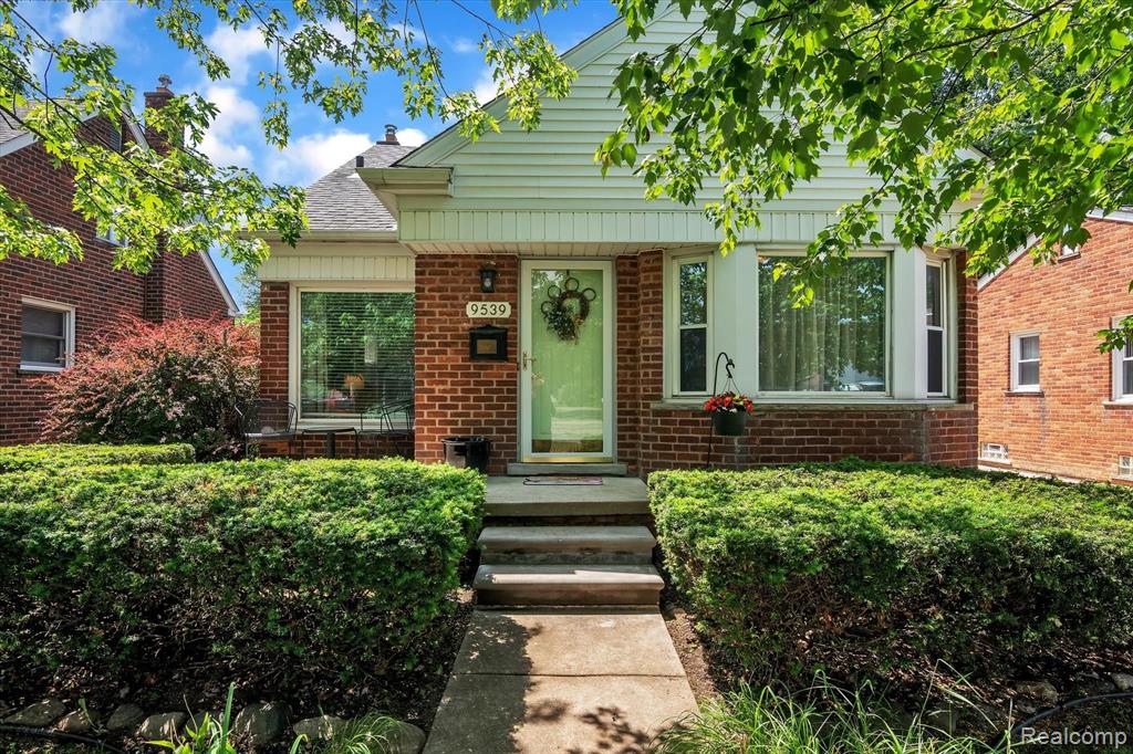 9539 Inkster Road Livonia, MI 48150 - Photo 41 of 52