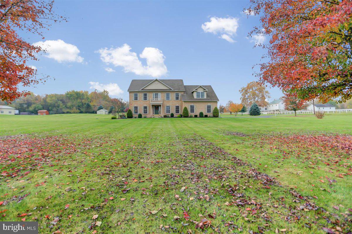201 South Middlesex Road Carlisle, PA 17015 - Photo 3 of 57 Gallery Image 3