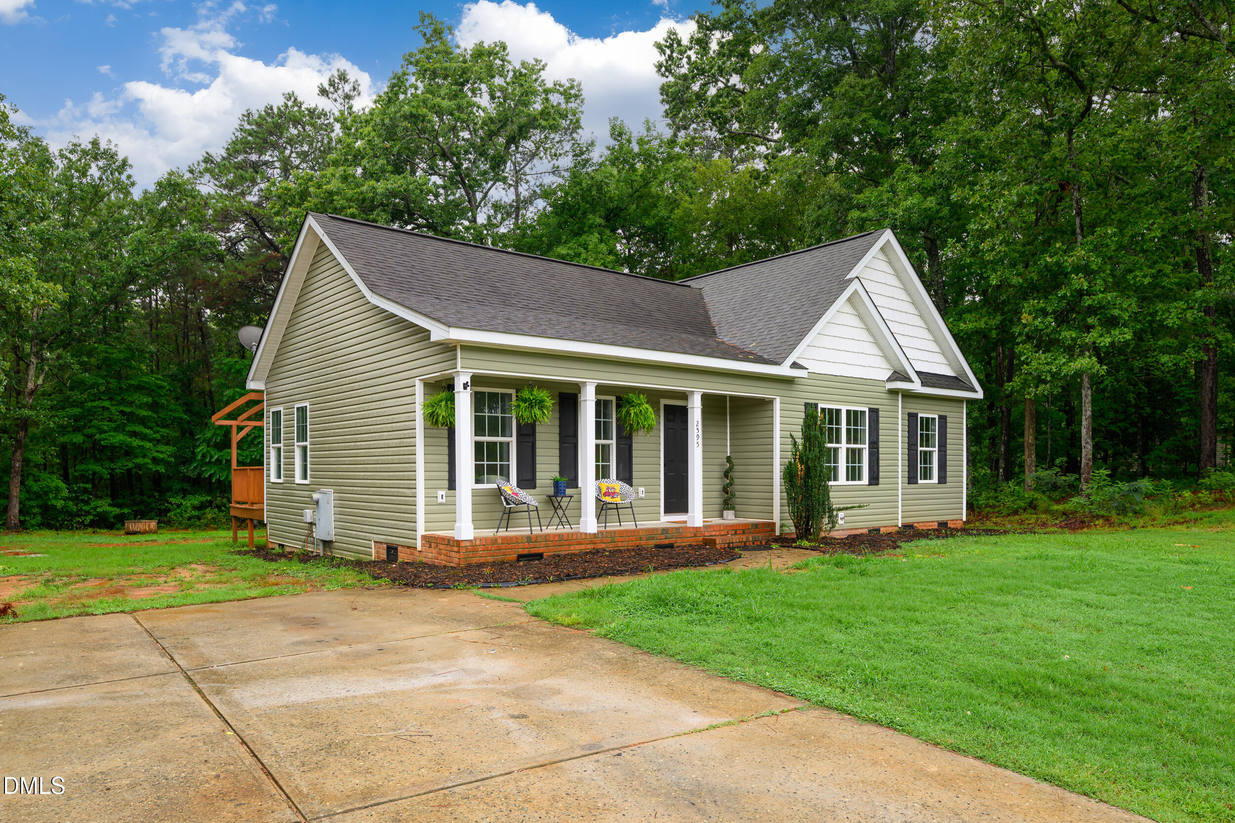2595 Kipling Road Fuquay-Varina, NC 27526 - Photo 2 of 22 2 -2595 kipling rd, exterior