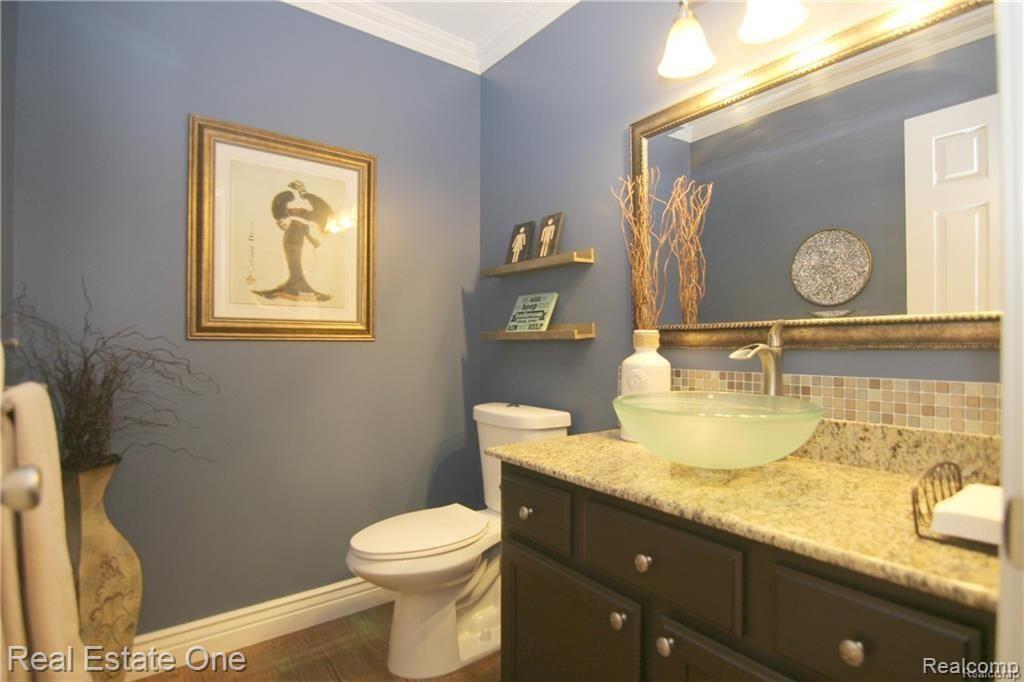 969 Maidstone Drive Rochester, MI 48307 - Photo 17 of 34 17.jpg