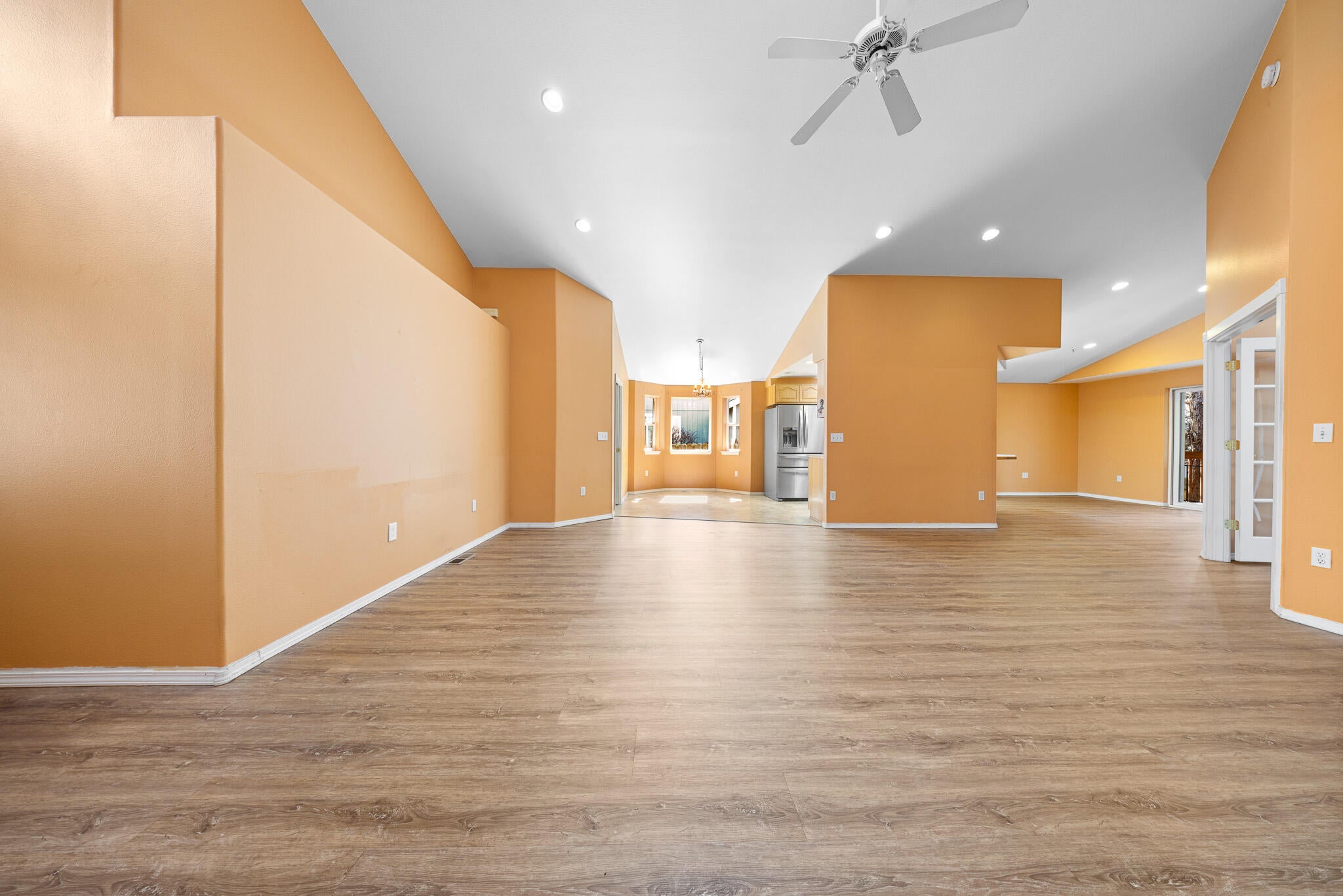 1549 Glacier Ridge Road Bend, OR 97701 - Photo 11 of 27 _52A9009