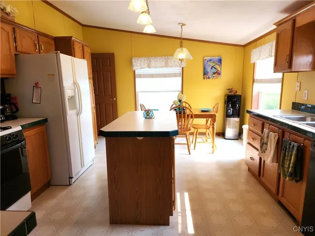 $299,000 | 24590 Fire Road 25 South, Lyme, NY 13693