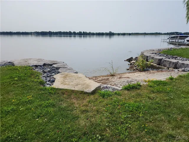 $299,000 | 24590 Fire Road 25 South, Lyme, NY 13693