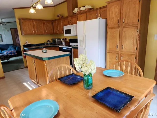 $299,000 | 24590 Fire Road 25 South, Lyme, NY 13693