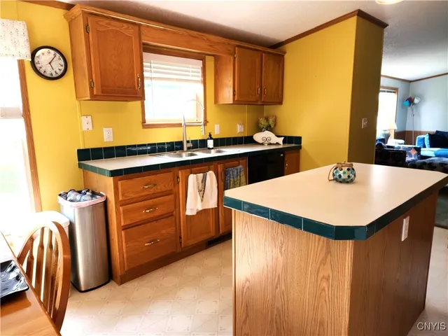 $299,000 | 24590 Fire Road 25 South, Lyme, NY 13693