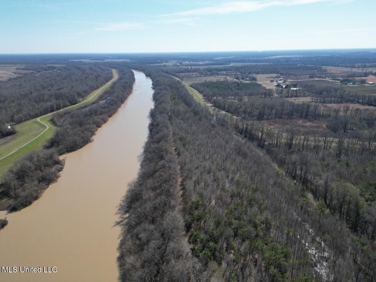 165 Mitchell Road Jonesville, LA 71343 - Photo 10 of 56 DJI_0236 Large