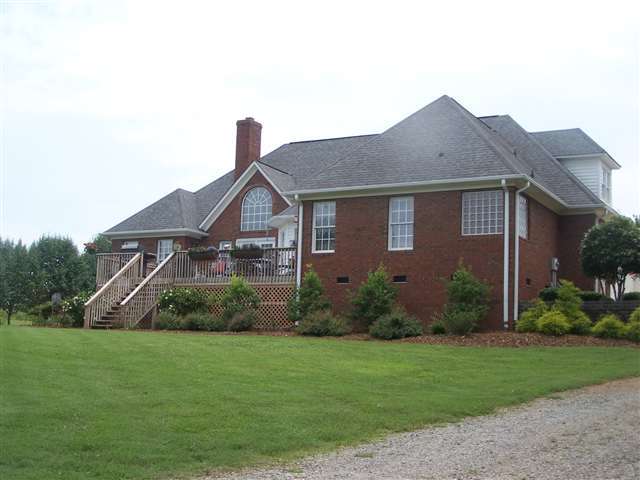 805 Old Mill Road Campobello, SC 29322 - Photo 8 of 24