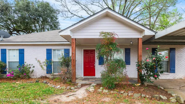 $1,600 | 412 Normandy Road, Lafayette, LA 70503