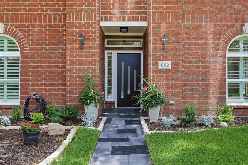 652 Allen Road Coppell, TX 75019 - Photo 2 of 36